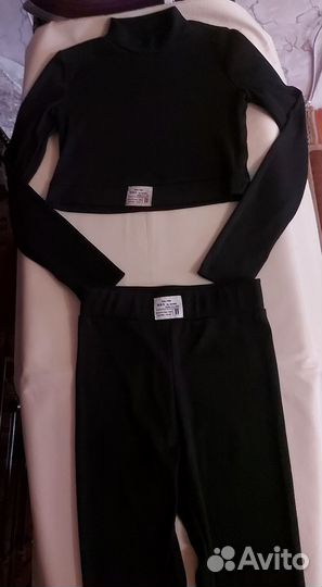 Костюм для йоги и фитнеса