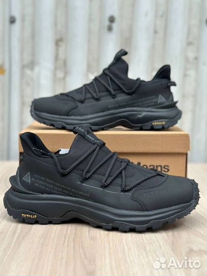 Кроссовки nike acg