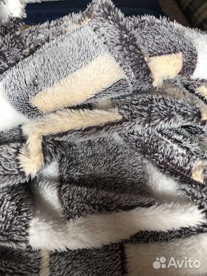 Пледы новые бамбуковые мягкие 180на200 новые