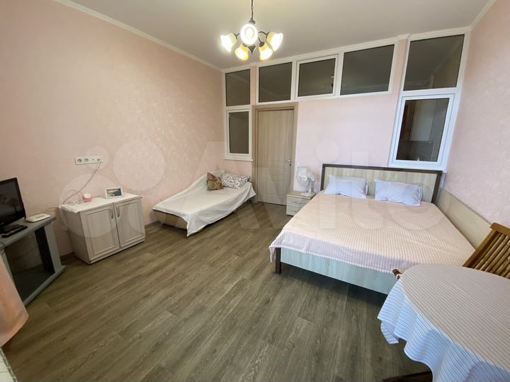 1-к. квартира, 40 м², 1/10 эт.