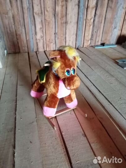 Игрушка качалка лошадь