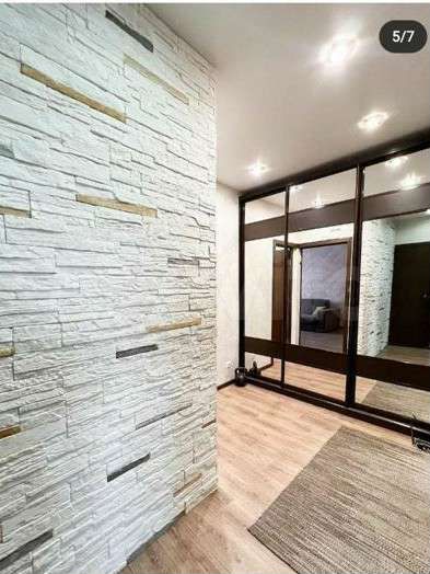 2-к. квартира, 49 м², 5/5 эт.