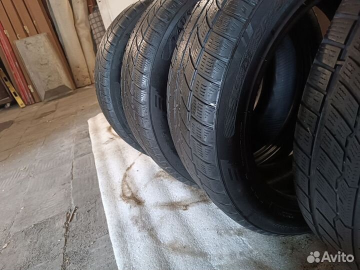 Skidless Tire SnowDancer TZ 235/55 R19 105