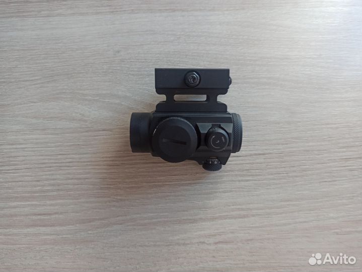 Коллиматорный прицел Vector Optics