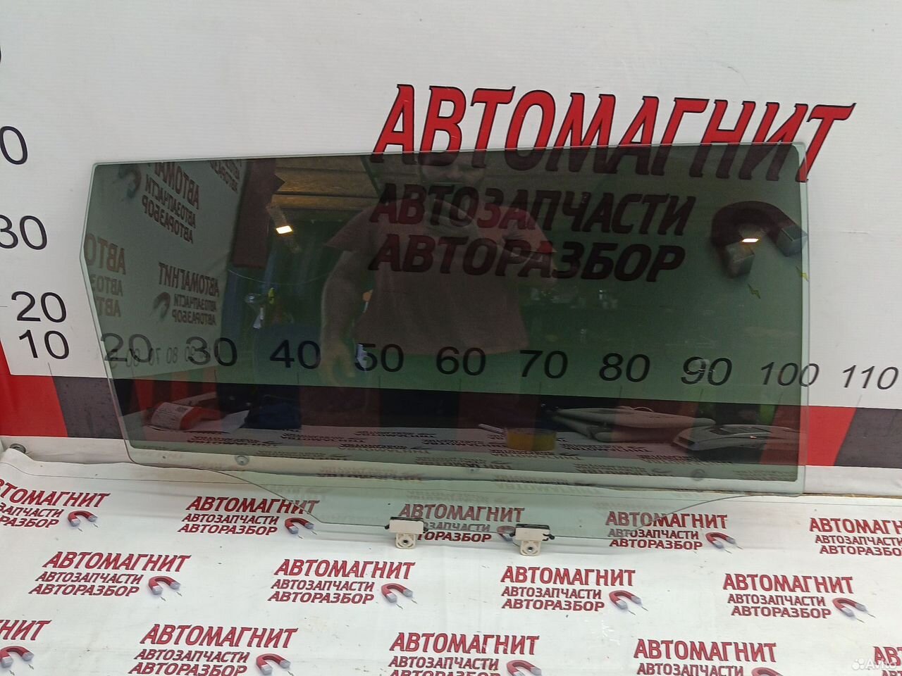 Стекло заднее правое Geely Atlas Pro