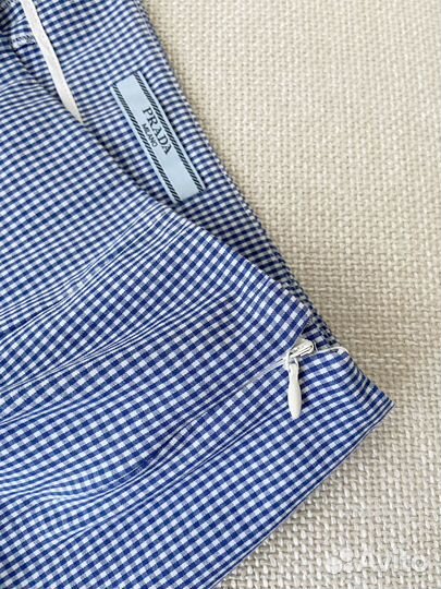 Prada бриджи. Шорты. Оригинал. Размер 42-44