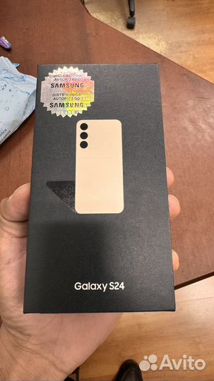 Samsung Galaxy S24, 8/256 ГБ