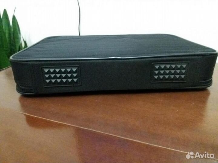 Для ноутбука сумка-портфель