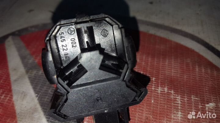 Кнопка кикдауна Mercedes A0025452214