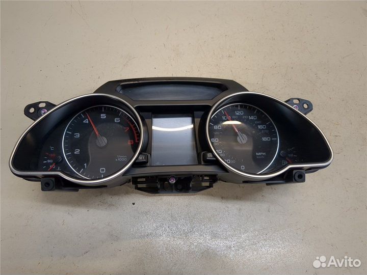 Щиток приборов Audi A5, 2010