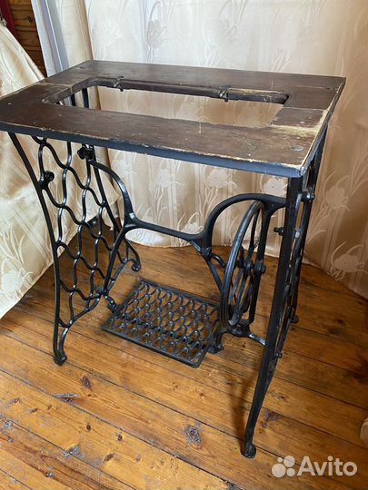 Станина от швейной машинки