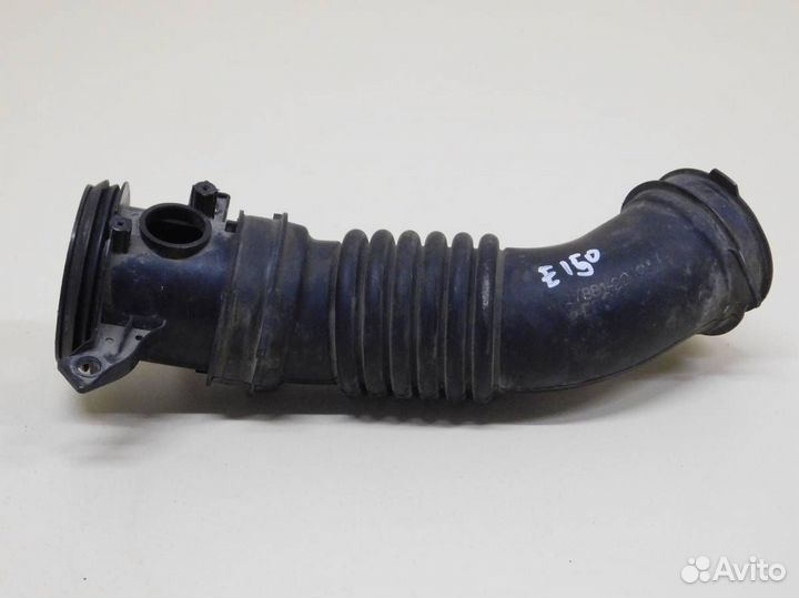 Патрубок воздушного фильтра Toyota Corolla E150 20