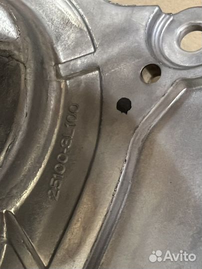 Насос охлождаюшей жидкости 25100-3L100