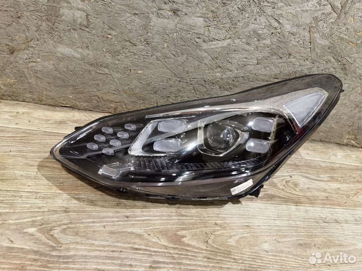 Фара левая Kia Sportage 4 LED