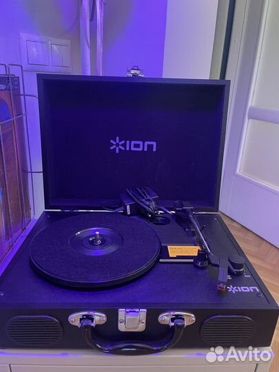 Виниловый проигрыватель ion