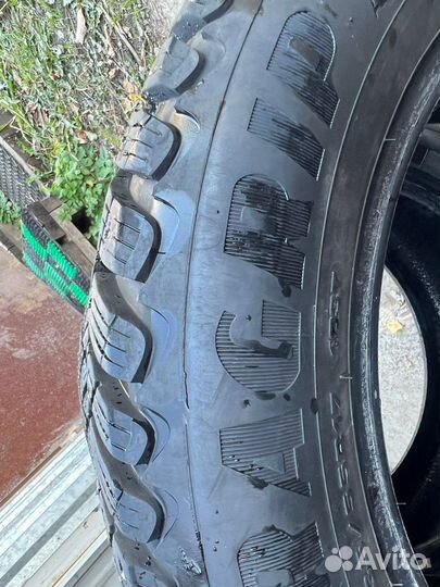 Goodyear Ultragrip Ice Arctic 235/55 R17
