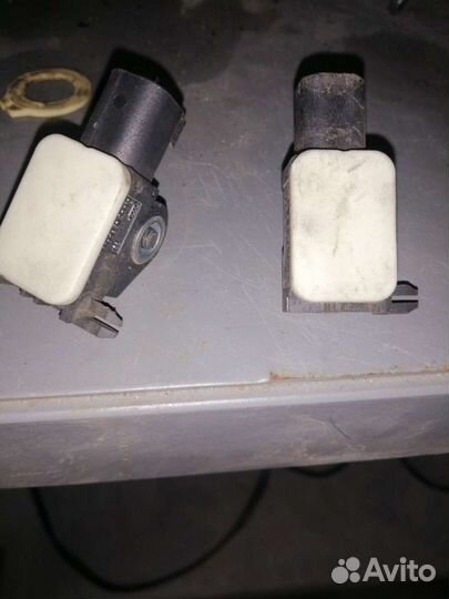 Датчик удара на Volvo XC 70