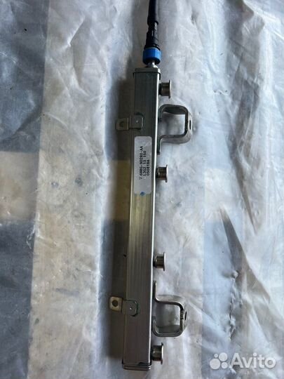 Топливная рампа Mazda 6 LF 2008