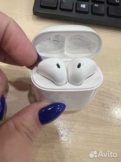 Беспроводные наушники realme