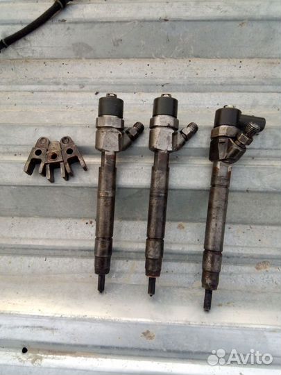 Форсунка Мерседес A6110700587 0445110012 2.2 CDi