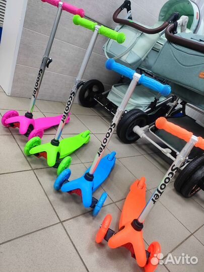 Самокат детский новый до 40кг светящиеся колёса
