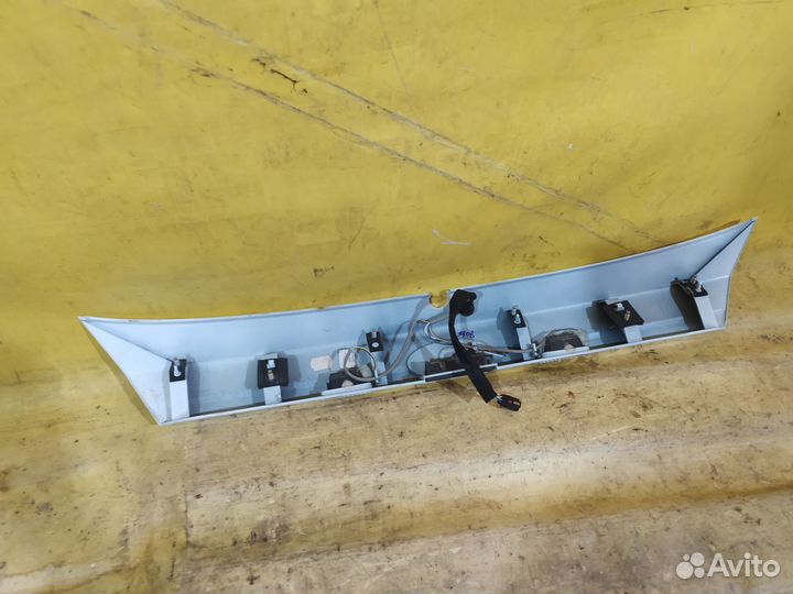 Накладка двери багажника Ford Fiesta 2008-2019