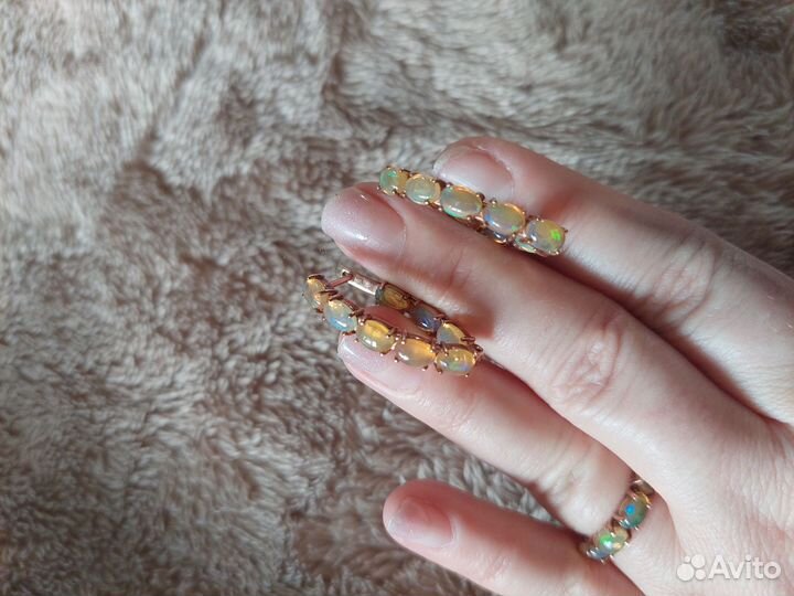 Серьги и кольцо с натуральными жёлтыми опалами