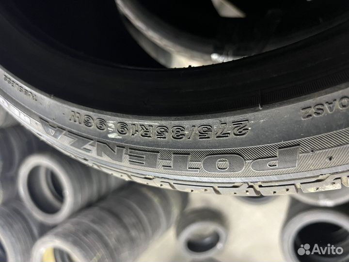 Bridgestone Potenza RE050A 275/35 R19