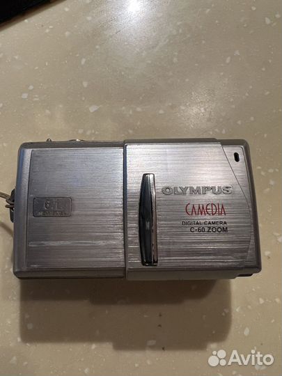 Компактный фотоаппарат olympus