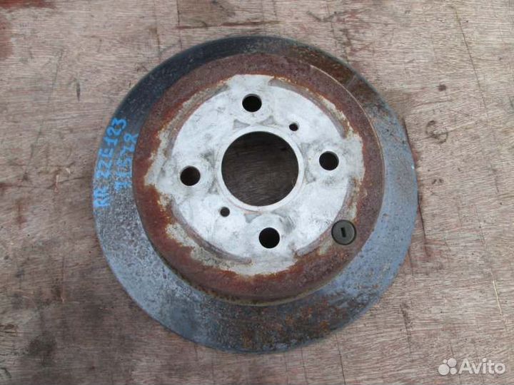 Тормозной диск задний Toyota Allex ZZE123 2ZZ-GE