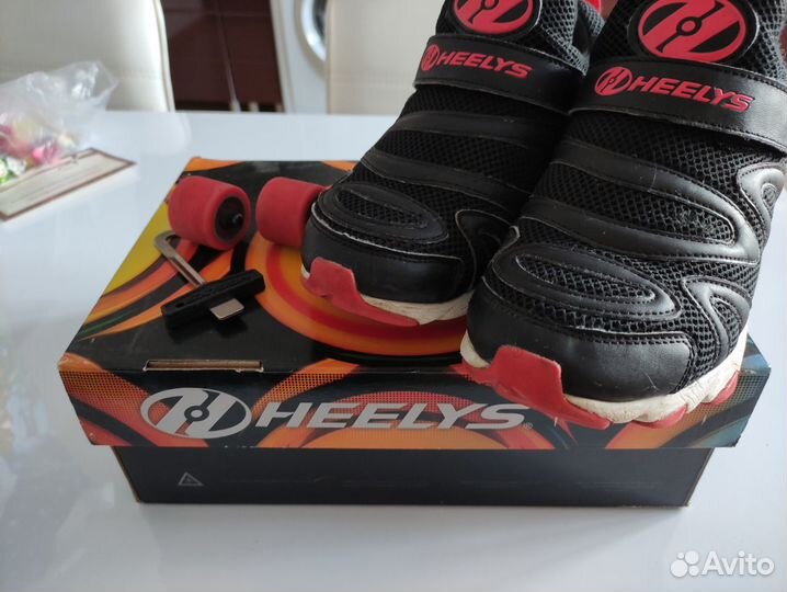 Кроссовки heelys