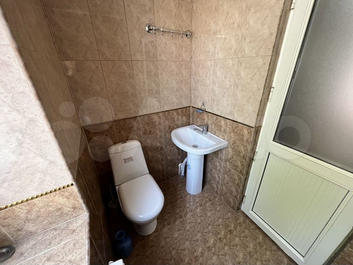 1-к. квартира, 40 м², 1/2 эт.