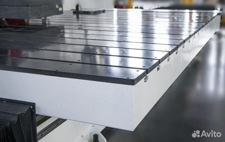 Пятиосевой станок с чпу по дереву