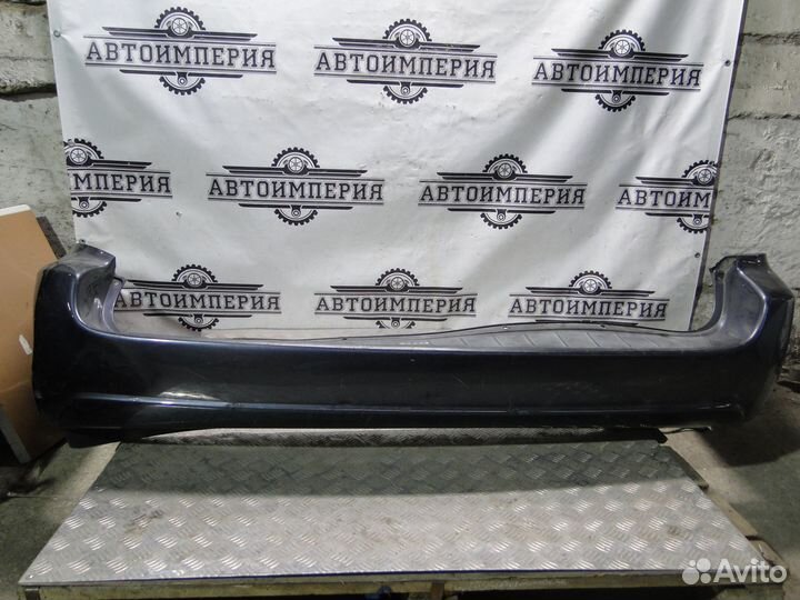 Бампер задний Toyota Sienna 2 2005 3.3