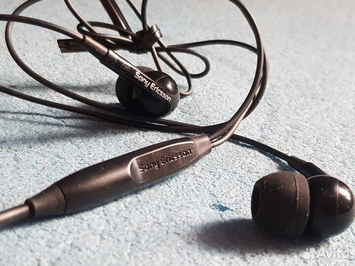 Гарнитура Sony Ericsson Модель MH610 Вакуумные Bla