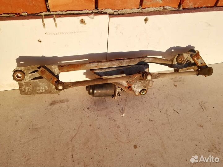 Трапеция стеклоочистителя Mitsubishi Dingo