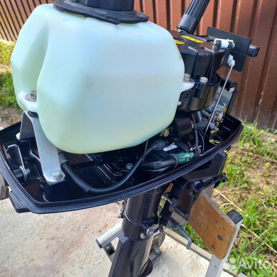 Лодочный мотор