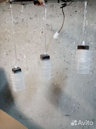 Люстра новая