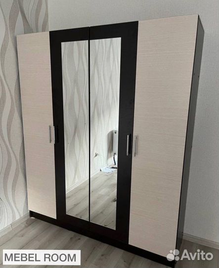 Шкаф распашной новый