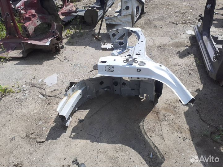 Лонжерон передний левый Renault Megane 3