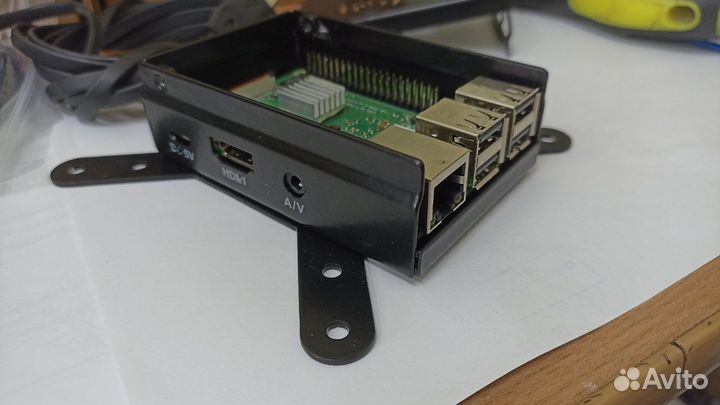 Raspberry pi 3b+ с корпусом, бп, hdmi кабелем, пра