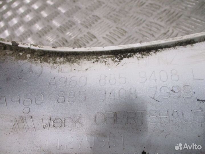 Панель под фарой левая Mercedes-Benz A9608859408