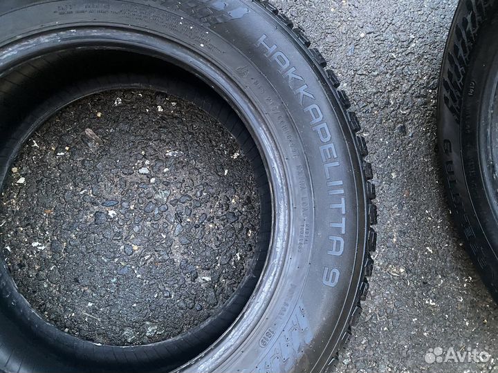 Nokian Tyres Hakkapeliitta 9 215/60 R16 99