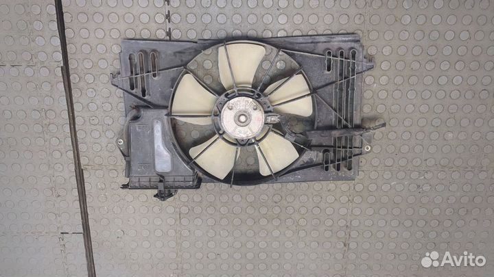 Вентилятор радиатора Toyota Corolla Verso, 2003
