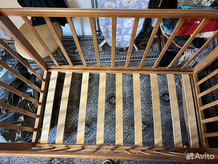 Детская кроватка