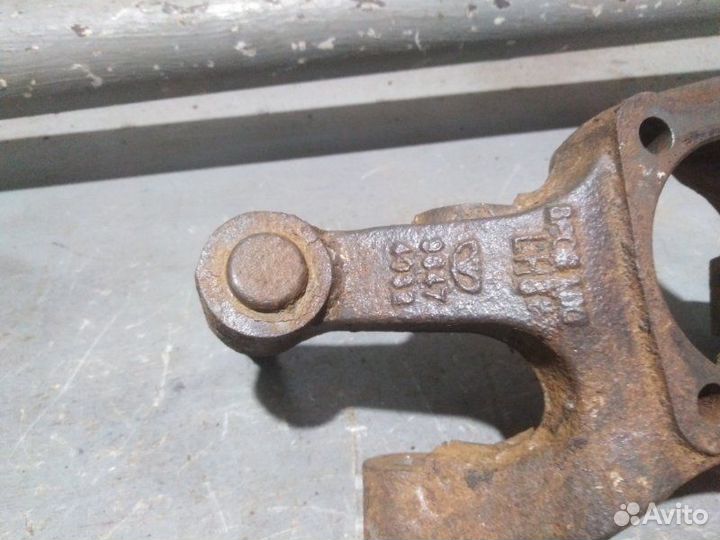 Кулак поворотный задний левый Chevrolet Lacetti