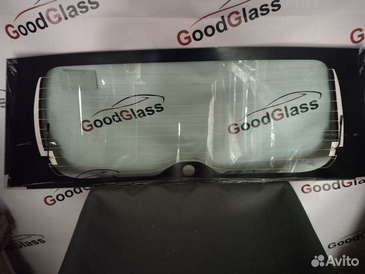 Заднее стекло Сузуки Гранд Витара 2005 год +