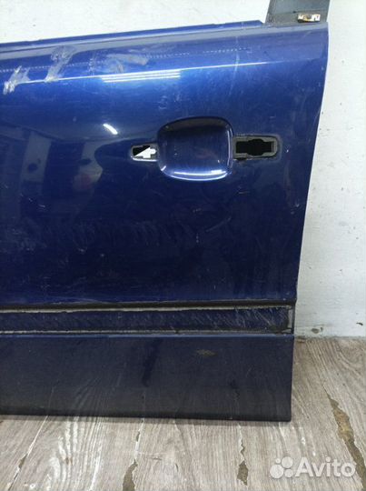 Дверь передняя левая Opel Zafira B минивен правый