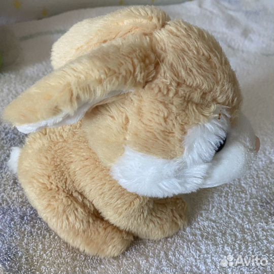 Продаю мягкую игрушку Зайчик