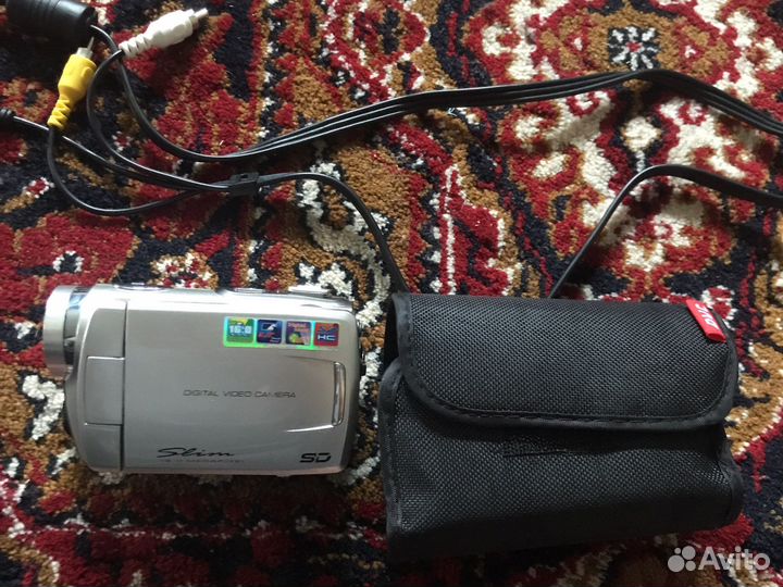 Видеокамера sony Slim